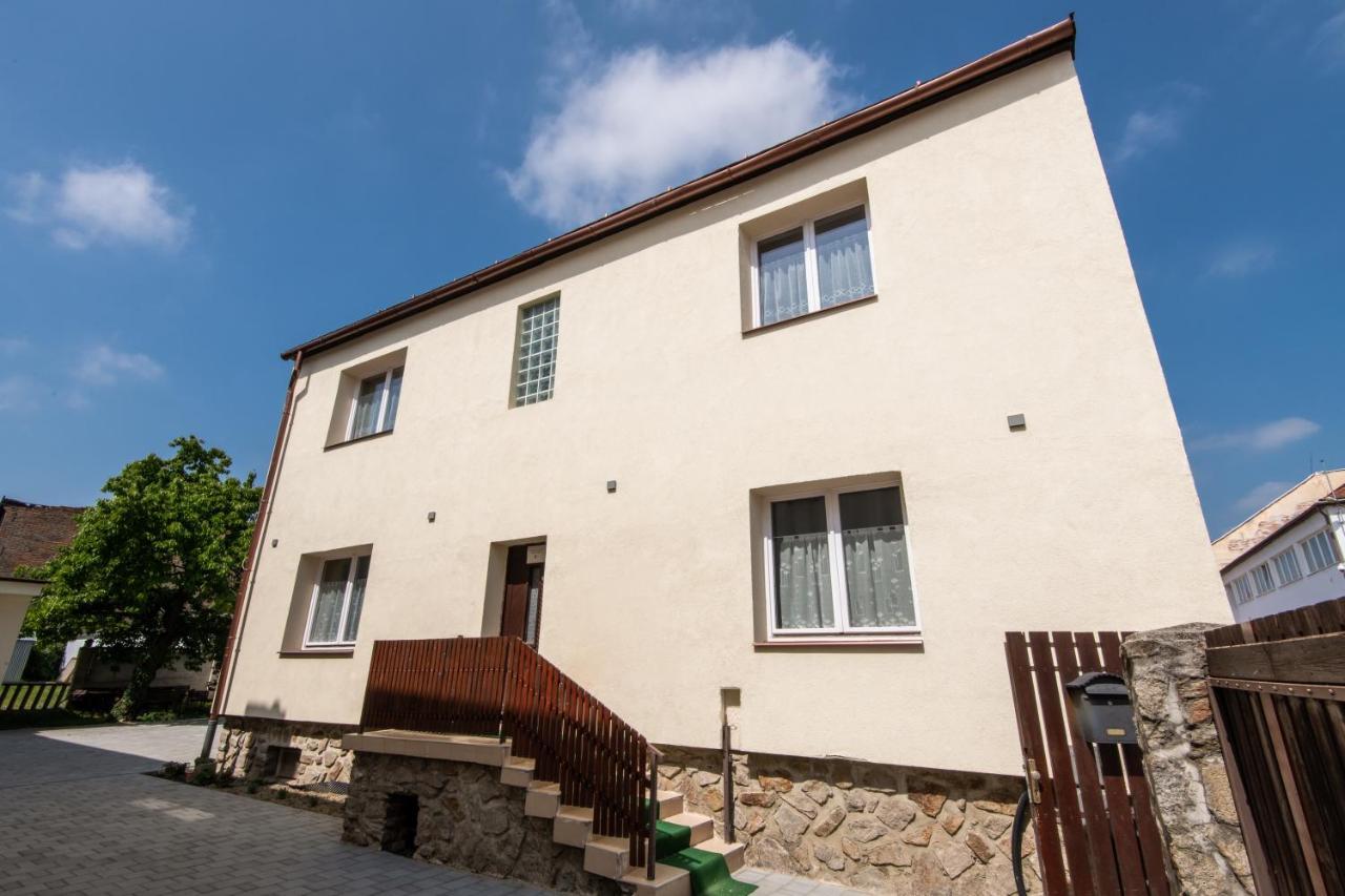 Hello Apartmanhaz Sopron Kültér fotó